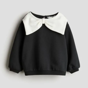 Polera con lazo decorativo